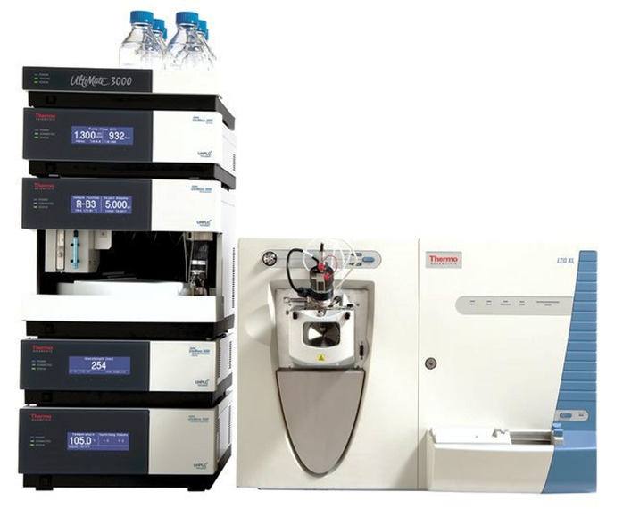 High performance liquid chromatography-mass spectrometry (HPLC-MS)（LTQ-XL）